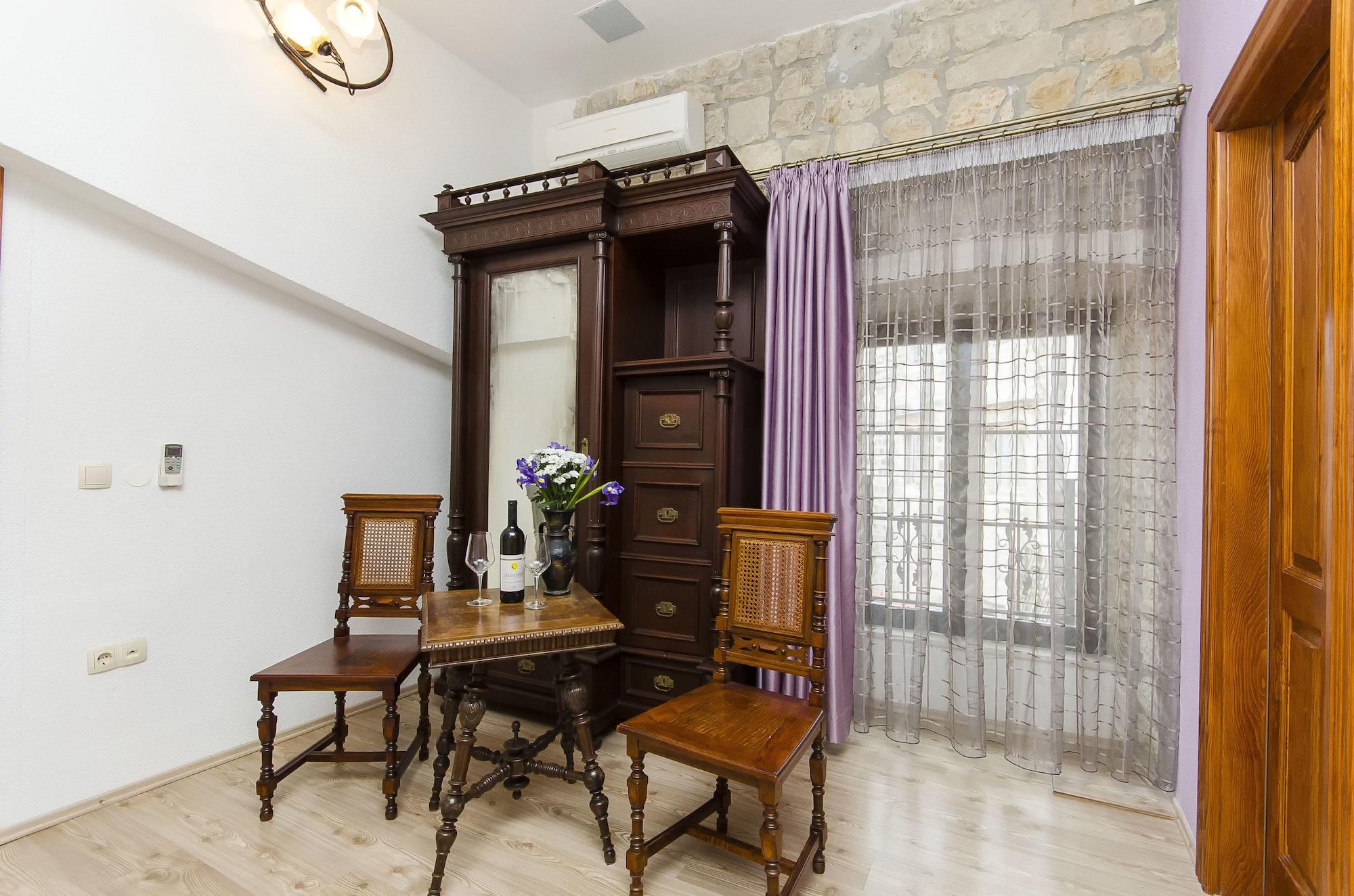 טרוגיר Palace Derossi מראה חיצוני תמונה